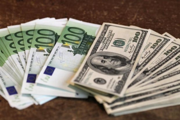 Национальный банк Украины (НБУ) установил официальный курс иностранной валюты на среду, 18 июля
